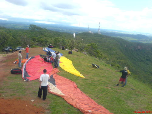 Pessoal do parapente na rampa
